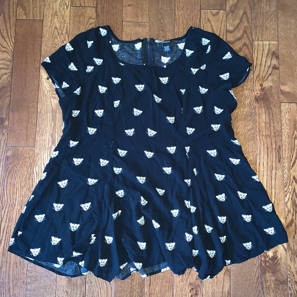 Torrid Leopard Print Blouse Size 1